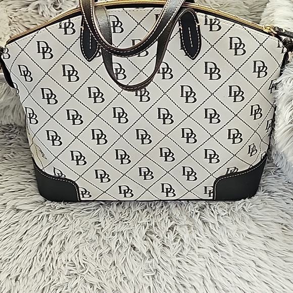 Handbag - Picture 3 of 8